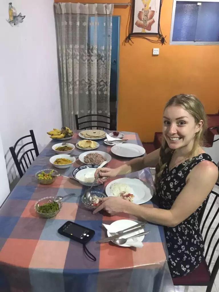 Nisansala Homestay Kandy Deiyannewela Zewnętrze zdjęcie