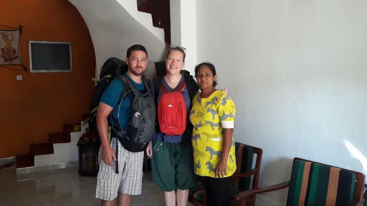 Nisansala Homestay Kandy Deiyannewela Zewnętrze zdjęcie