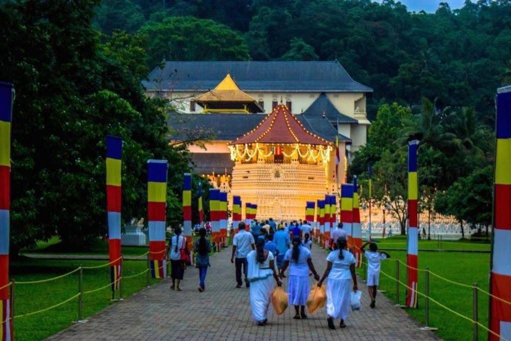 Nisansala Homestay Kandy Deiyannewela Zewnętrze zdjęcie